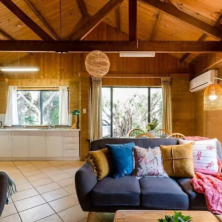Sea Escape Studio - Beach Hideaway In Prevelly Exterior photo